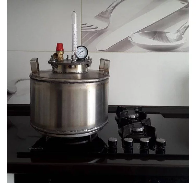 Автоклав НС-8 (на 8 банок)