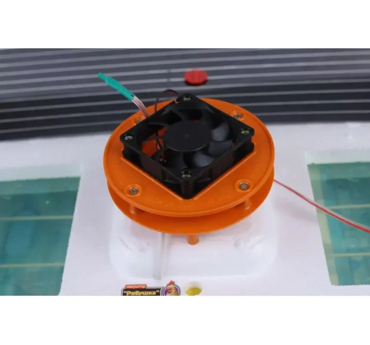 Інкубатор автоматичний Рябушка Smart 120-В Турбо (цифровий, з вологоміром, з вентилятором)