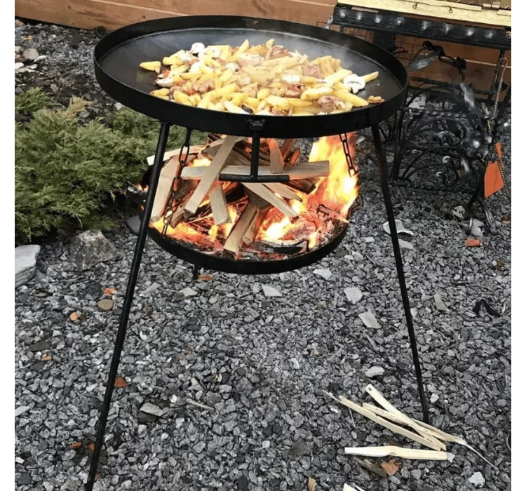 Садж, сковорода та підставка для розведення вогню на розбірних ніжках (50 см.)
