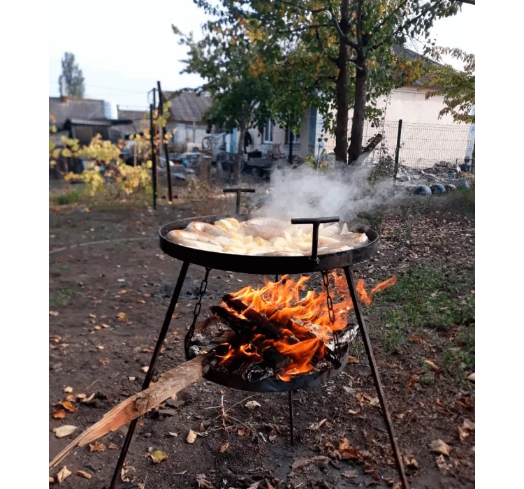 Садж, сковорода та підставка для розведення вогню на розбірних ніжках (50 см.)