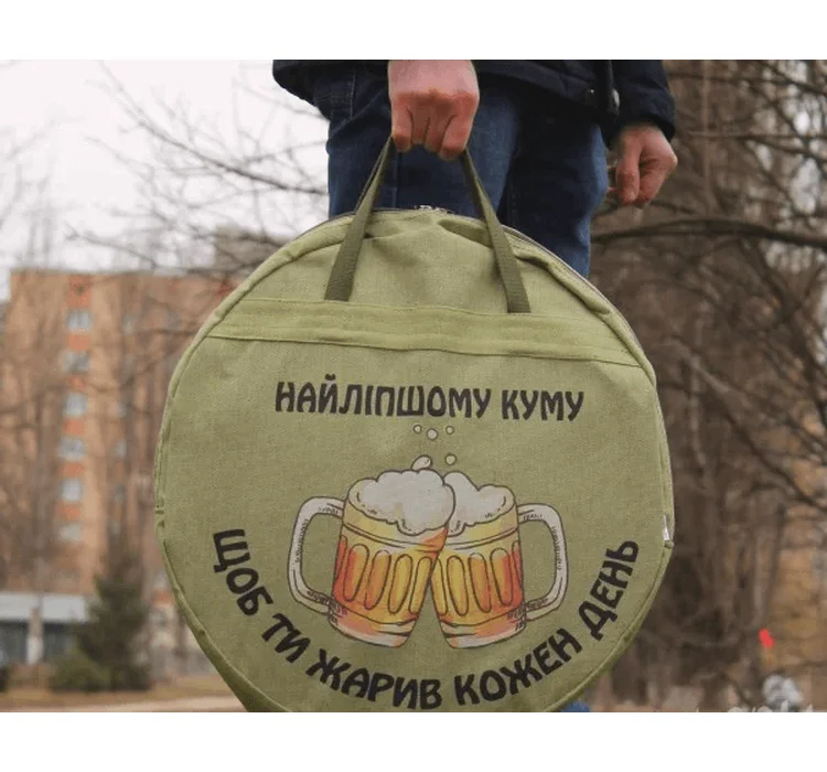 Надписи и рисунки на брезентовых чехлах